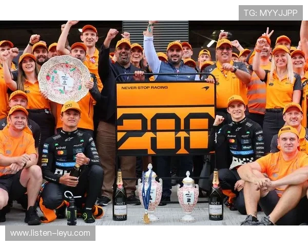 F1赛季最新动态解析各车队争冠形势与关键比赛亮点